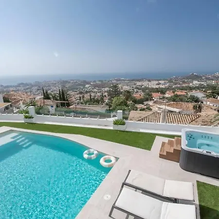 Villa Cyv -villa Feliz -panoramic Views And Private Pool Arroyo De La Miel